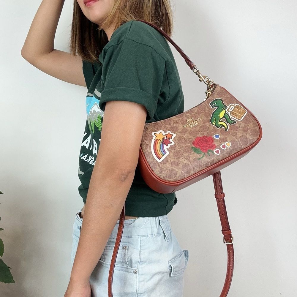 NWT Coach Teri Shoulder Bag In Signature Canvas With Sticker Print - Picture 10 of 11